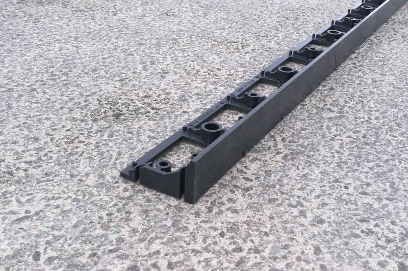 Bordures PVC chez Ozaé Graviers Déco