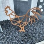 Coq en Acier Corten Ozaé Graviers Déco