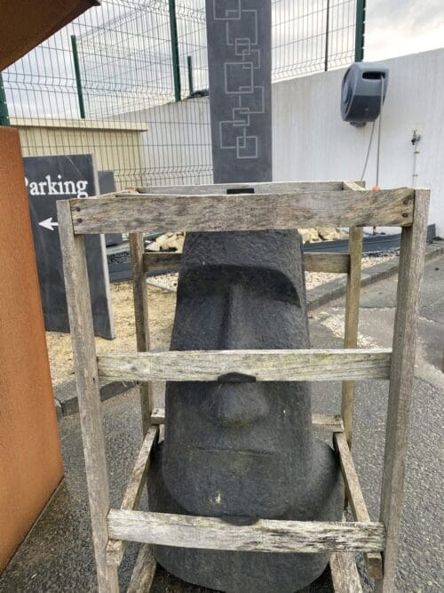 Tête de Moaï en ciment moulé - Ozaé Graviers Déco