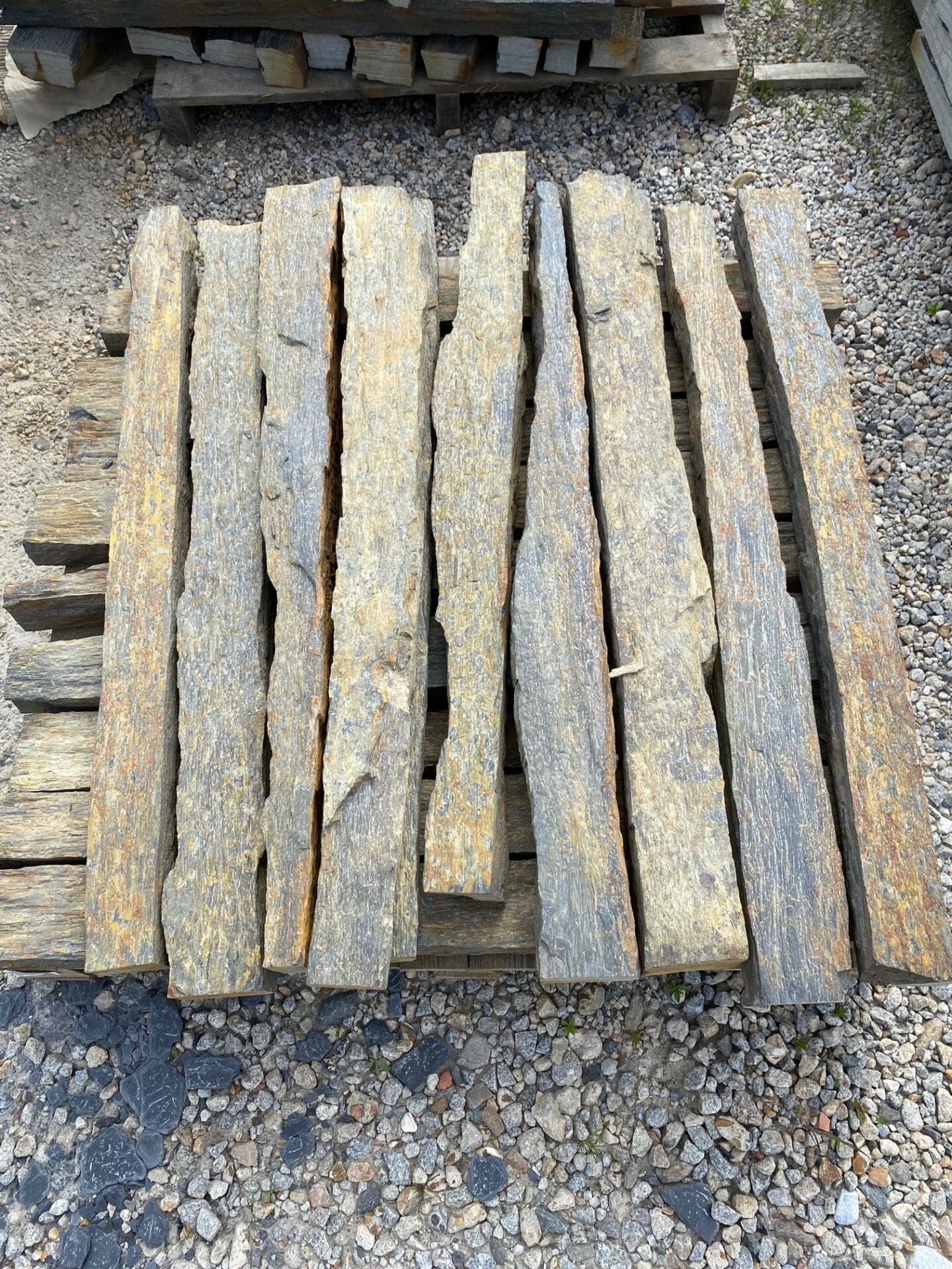 Piquets de schiste Piquets de schiste - Ozaé Graviers Déco