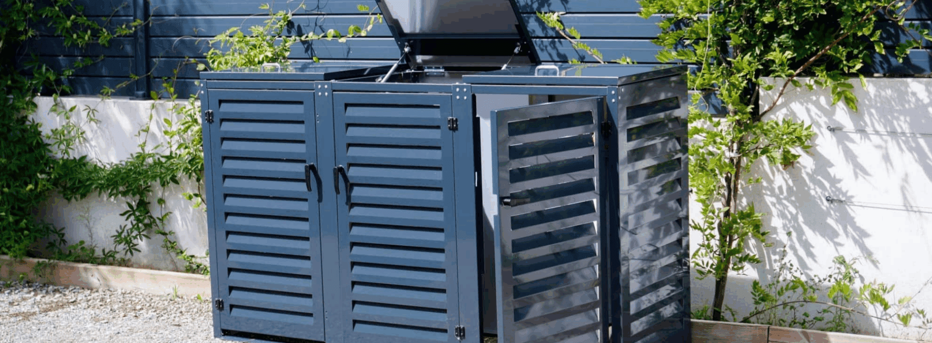 Cache Poubelle - Ozaé Graviers Déco Cache Poubelle Ozaé Graviers Déco, solution esthétique et durable pour cacher vos bacs à ordures