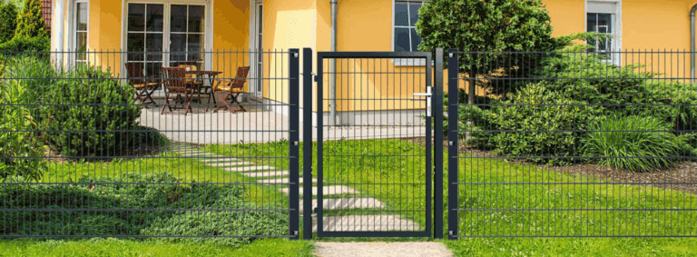 Portillon de Jardin Ozaé Graviers Déco, accès sécurisé et design pour vos extérieurs