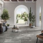 Dalle Céramique DIJON - Commarin 2 Dalle Céramique DIJON Commarin Ozaé Graviers Déco, dalle extérieure effet pierre naturelle en grès cérame