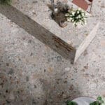 Dalle Céramique NORR Grus Ozaé Graviers Déco, dalle effet pierre grise antidérapante pour aménagement extérieur