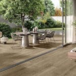 Dalle Céramique OUDH - Cedro 2 Dalle Céramique OUDH Cedro Ozaé Graviers Déco, effet bois cendre antidérapant pour aménagement extérieur