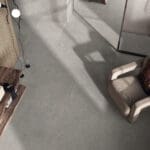 Dalle Céramique RECONCRETE - Storm 2 Dalle Céramique RECONCRETE Storm Ozaé Graviers Déco, effet béton poli gris, éco-conçue avec surface antidérapante